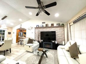 11420 NW 39th Pl, Sunrise FL 33323