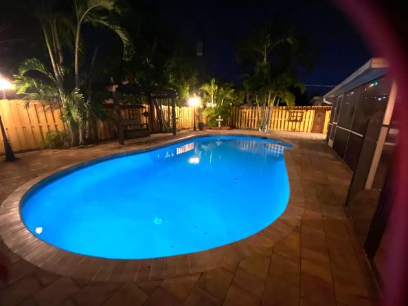 11420 NW 39th Pl, Sunrise FL 33323