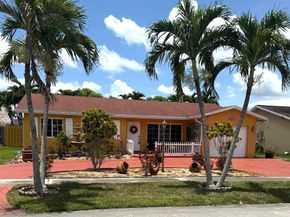 11420 NW 39th Pl, Sunrise FL 33323