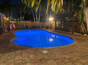11420 NW 39th Pl, Sunrise FL 33323
