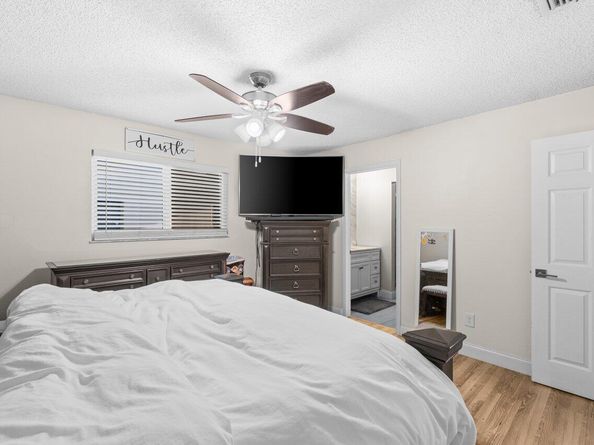 18 Winchmore Lane, Boynton Beach FL 33426
