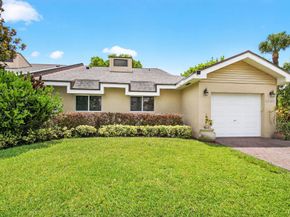 6858 Fountains Circle, Lake Worth FL 33467
