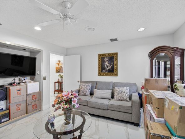 6858 Fountains Circle, Lake Worth FL 33467
