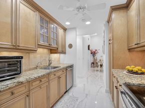 6858 Fountains Circle, Lake Worth FL 33467