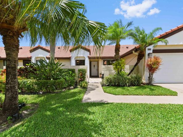 8178 Mooring Circle, Boynton Beach FL 33472
