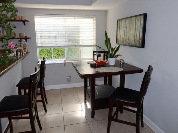 924 SE 2nd St 17, Fort Lauderdale FL 33301