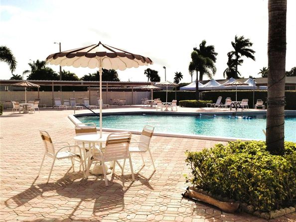 2727 Dudley Drive W G, West Palm Beach FL 33415