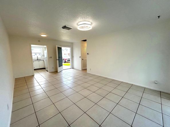 2727 Dudley Drive W G, West Palm Beach FL 33415
