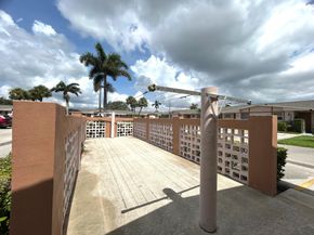 2727 Dudley Drive W G, West Palm Beach FL 33415