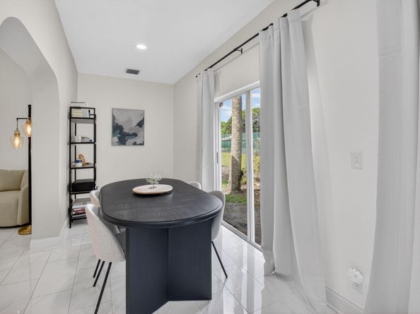 5111 Sabal Gardens Lane 4, Boca Raton FL 33487