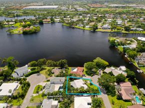 18 NW 25th Court, Delray Beach FL 33444