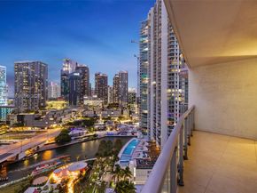 90 SW 3rd Street 2504, Miami FL 33130