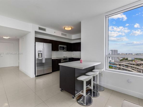 90 SW 3rd Street 2504, Miami FL 33130