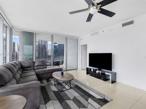 90 SW 3rd Street 2504, Miami FL 33130