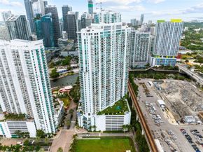 90 SW 3rd Street 2504, Miami FL 33130