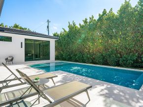 212 NW 18th Street, Delray Beach FL 33444