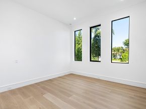 212 NW 18th Street, Delray Beach FL 33444