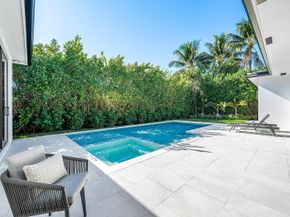 212 NW 18th Street, Delray Beach FL 33444