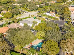 7685 NW 71st Ter, Parkland FL 33067