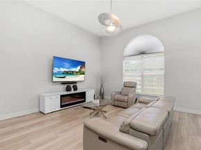 7685 NW 71st Ter, Parkland FL 33067