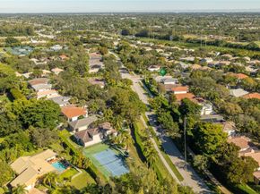 7685 NW 71st Ter, Parkland FL 33067