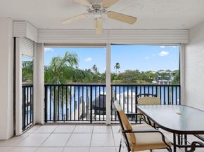 240 Captains Walk 5140, Delray Beach FL 33483