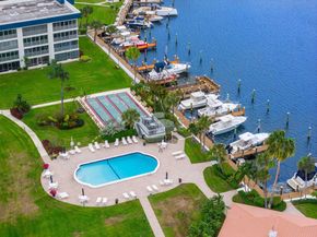 240 Captains Walk 5140, Delray Beach FL 33483