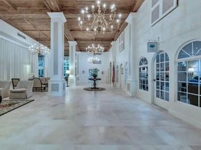 235 Sunrise Avenue 1005, Palm Beach FL 33480