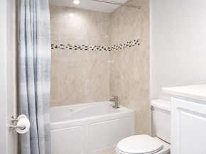 3800 Hillcrest Dr 112, Hollywood FL 33021