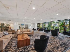 3800 Hillcrest Dr 112, Hollywood FL 33021