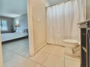 220 Country Lane A, Boynton Beach FL 33435