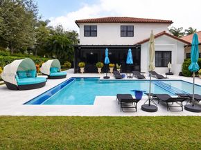 8537 NW 39th Court, Cooper City FL 33024