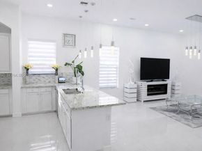 8537 NW 39th Court, Cooper City FL 33024
