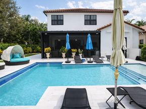 8537 NW 39th Court, Cooper City FL 33024