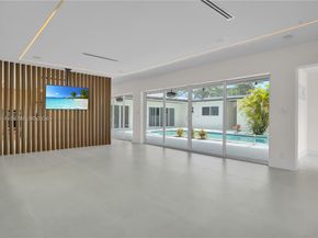 4731 Pierce Street, Hollywood FL 33021