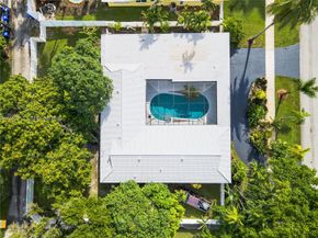 4731 Pierce Street, Hollywood FL 33021