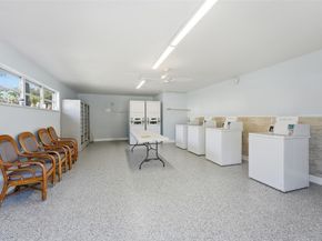 401 Lake Frances Drive 401, West Palm Beach FL 33411