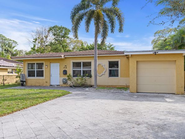 516 SW 17th Street, Fort Lauderdale FL 33315