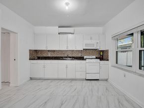816 SE 12th Street, Fort Lauderdale FL 33316