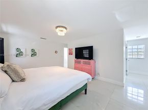 2216 NE 18th Avenue, Wilton Manors FL 33305