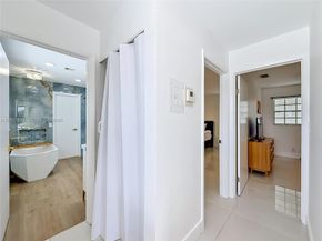 2216 NE 18th Avenue, Wilton Manors FL 33305