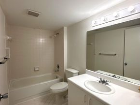 1400 SW 137 Avenue 107f, Pembroke Pines FL 33027