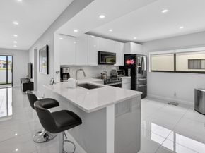 15401 Pembridge Avenue 15, Delray Beach FL 33484