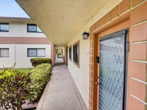 15401 Pembridge Avenue 15, Delray Beach FL 33484