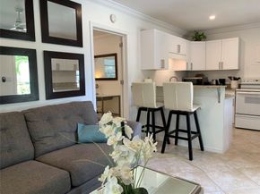 801 SW 10th Street 12, Fort Lauderdale FL 33315