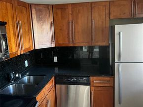 3301 N Country Club Drive 407, Aventura FL 33180