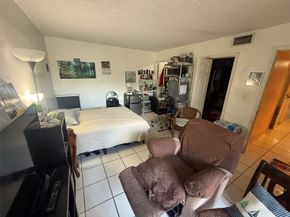 6780 W 2nd Court 313, Hialeah FL 33012