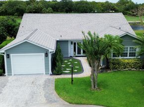11 Holly Drive, Boynton Beach FL 33436
