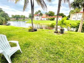 1524 Lake Crystal Dr C, West Palm Beach FL 33411