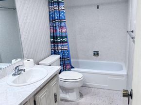 404 NW 70th Ave 219, Plantation FL 33317